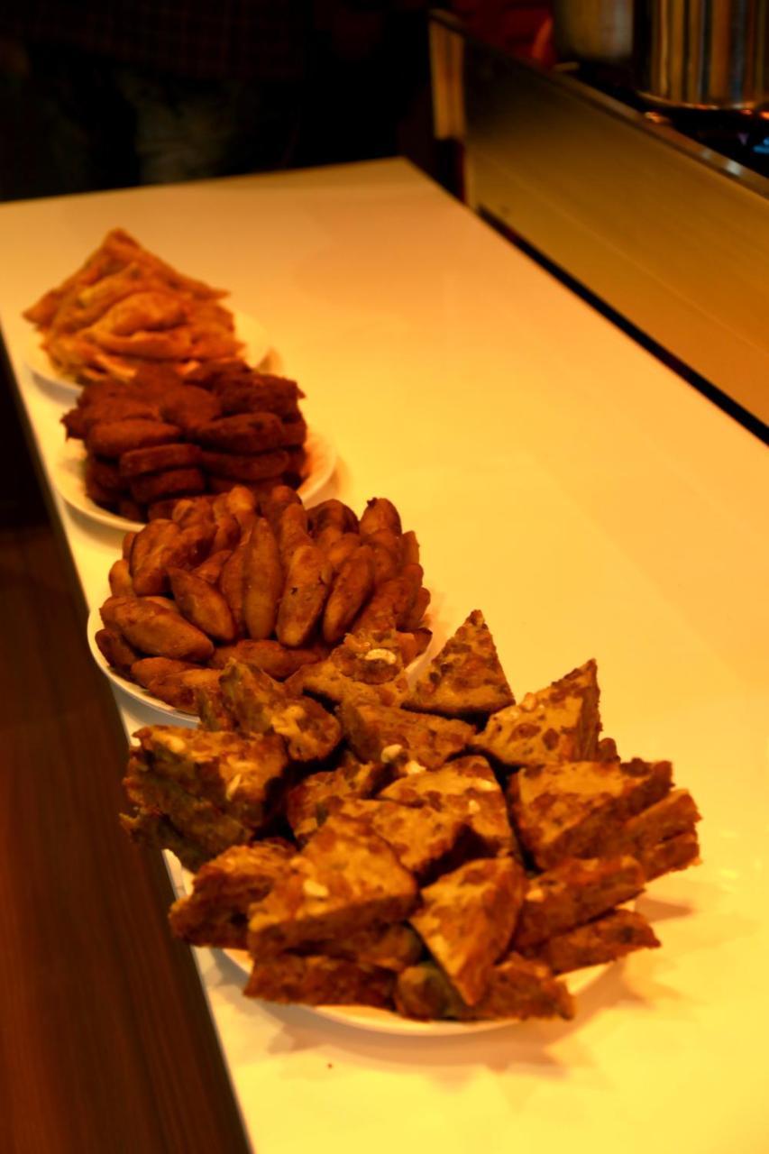 Kochi Aura One Hotel מראה חיצוני תמונה