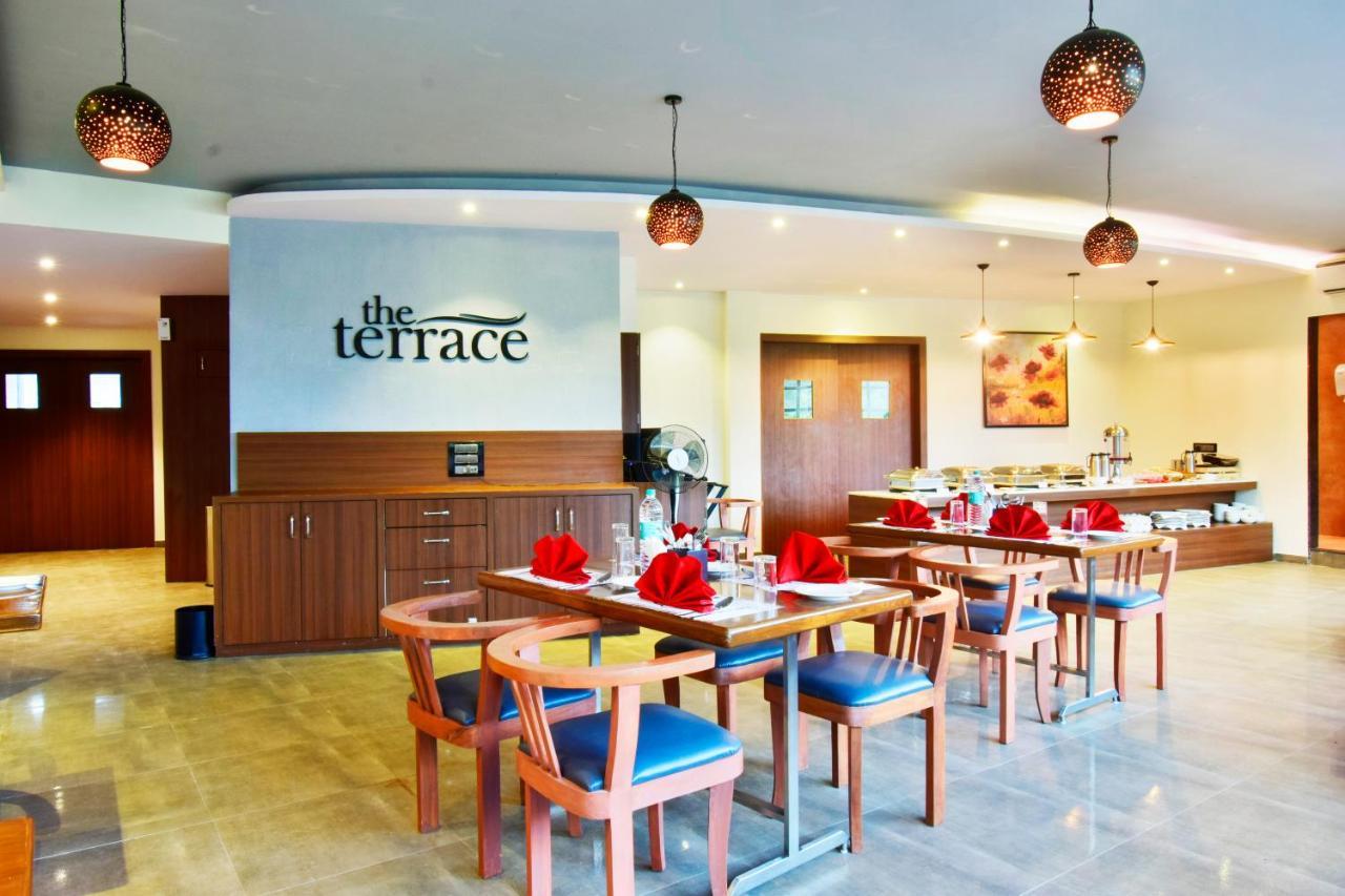 Kochi Aura One Hotel מראה חיצוני תמונה