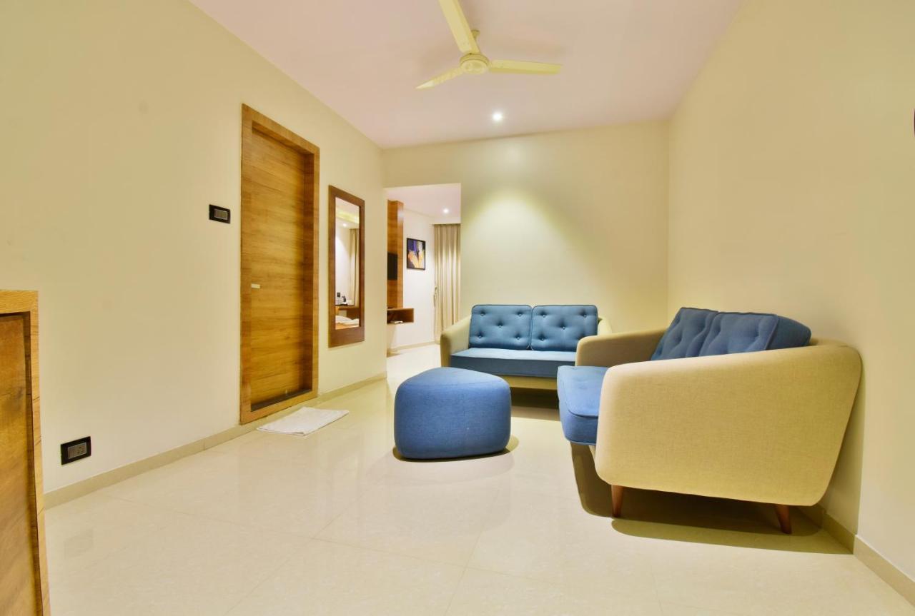 Kochi Aura One Hotel מראה חיצוני תמונה