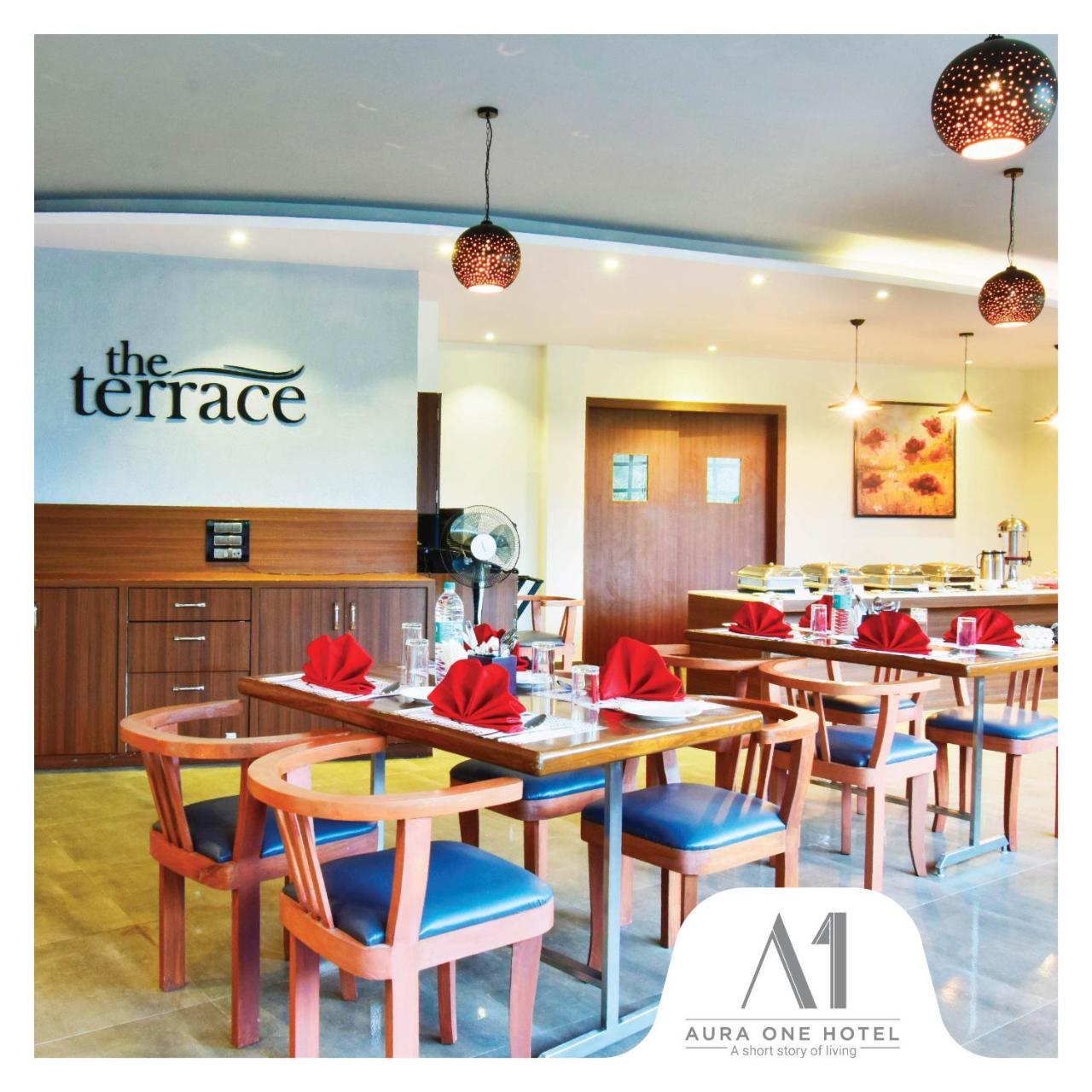 Kochi Aura One Hotel מראה חיצוני תמונה