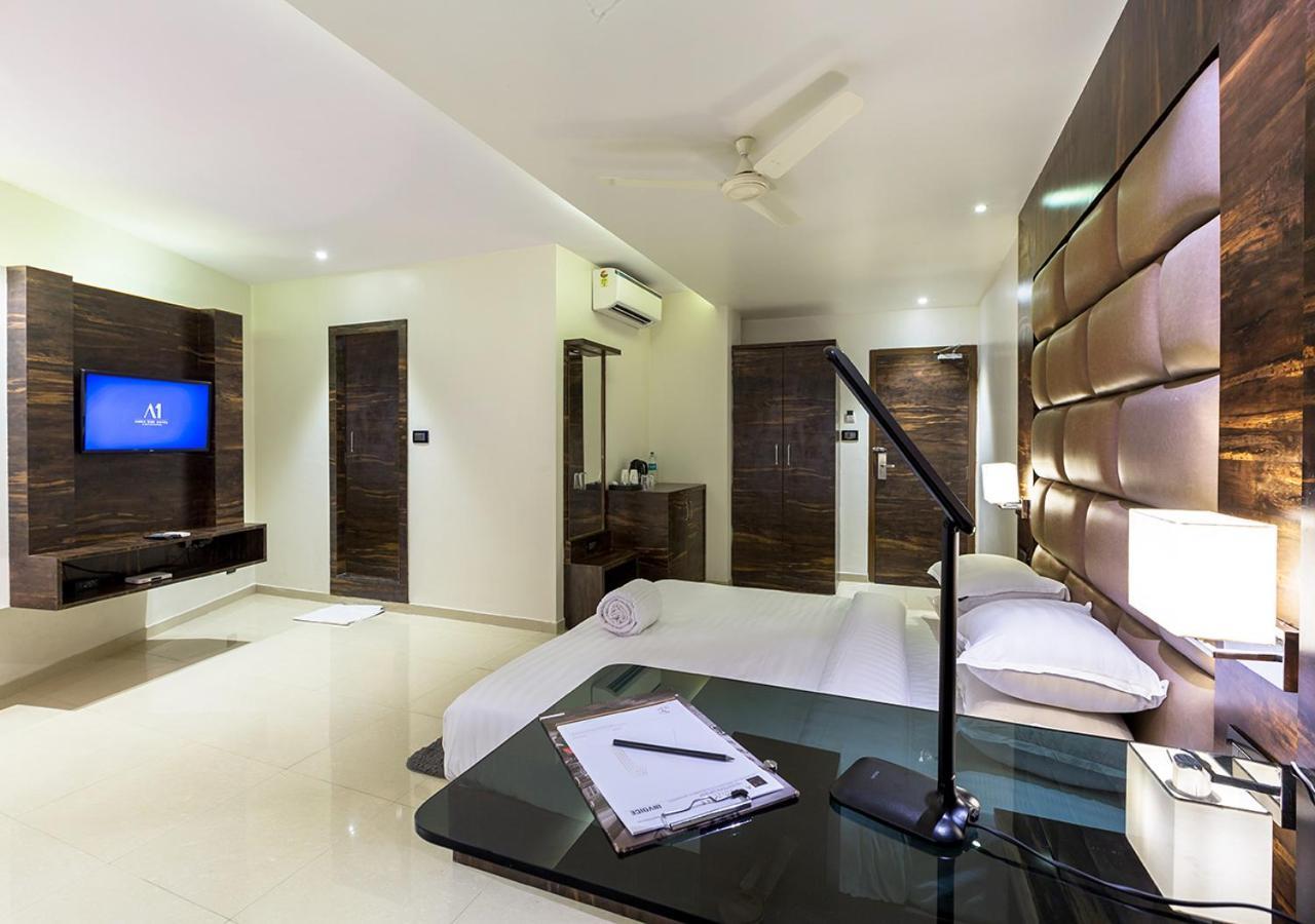 Kochi Aura One Hotel מראה חיצוני תמונה