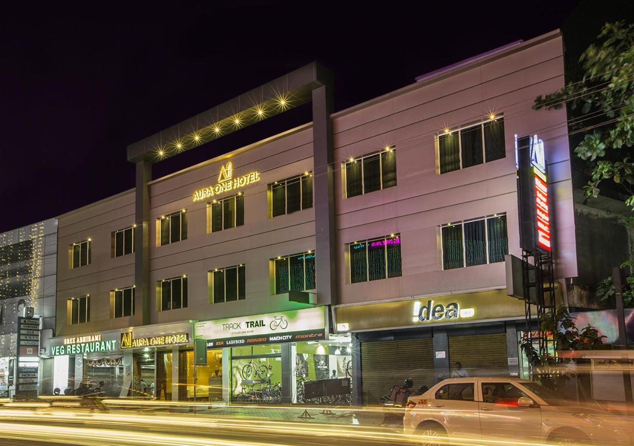 Kochi Aura One Hotel מראה חיצוני תמונה