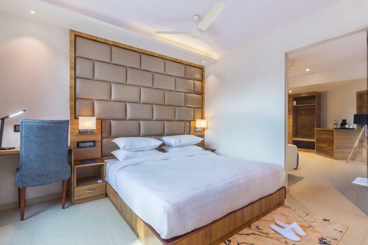 Kochi Aura One Hotel מראה חיצוני תמונה